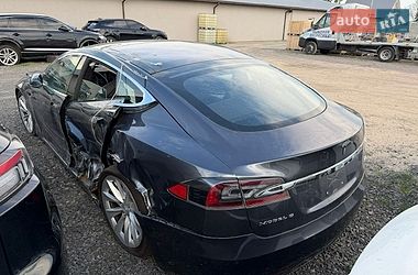 Лифтбек Tesla Model S 2018 в Владимире фото 4 Лифтбек Tesla Model S 2018 в Владимире