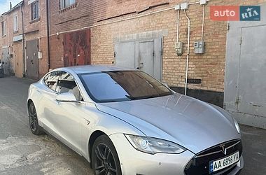 Лифтбек Tesla Model S 2015 в Львове фото 3 Лифтбек Tesla Model S 2015 в Львове