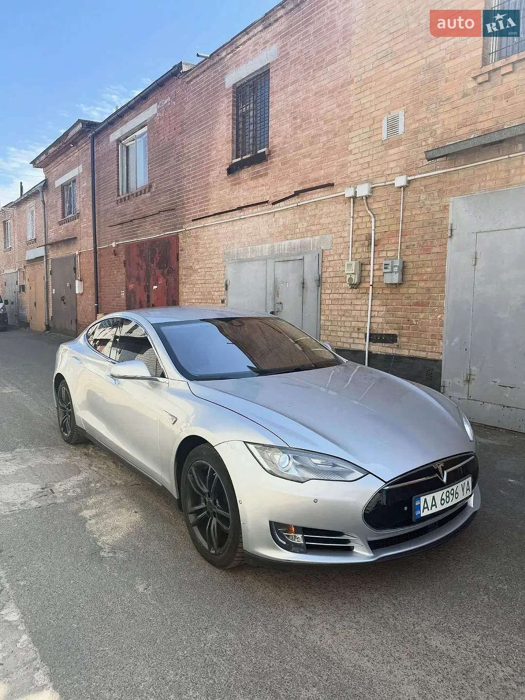 2015 Tesla Model S - мініатюра 3