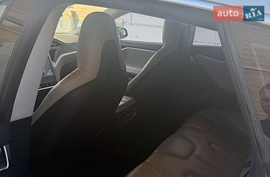 Лифтбек Tesla Model S 2015 в Львове