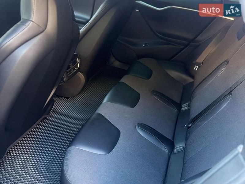 Лифтбек Tesla Model S 2014 в Полтаве фото 9 Лифтбек Tesla Model S 2014 в Полтаве