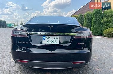 Ліфтбек Tesla Model S 2015 в Житомирі