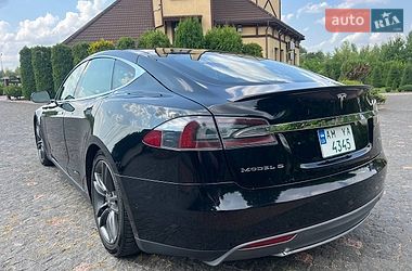 Ліфтбек Tesla Model S 2015 в Житомирі