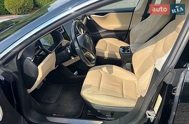 Ліфтбек Tesla Model S 2015 в Житомирі