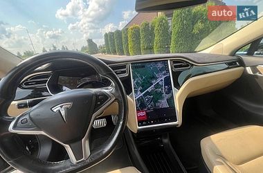 Ліфтбек Tesla Model S 2015 в Житомирі