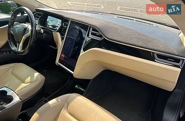 Ліфтбек Tesla Model S 2015 в Житомирі