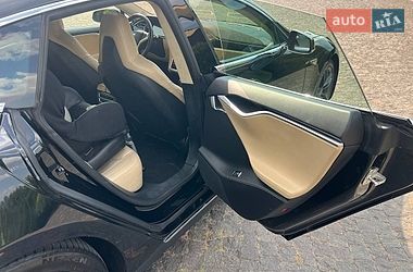 Ліфтбек Tesla Model S 2015 в Житомирі
