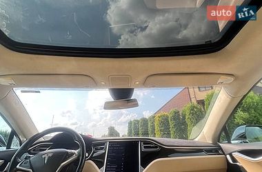 Ліфтбек Tesla Model S 2015 в Житомирі