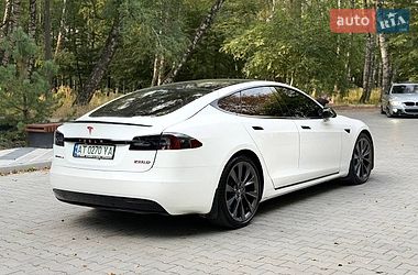 Лифтбек Tesla Model S 2017 в Тернополе