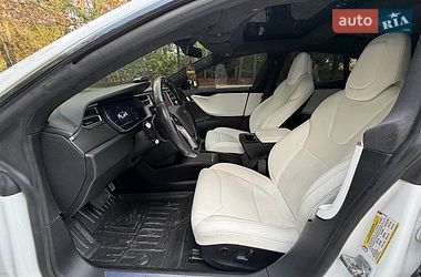 Лифтбек Tesla Model S 2017 в Тернополе