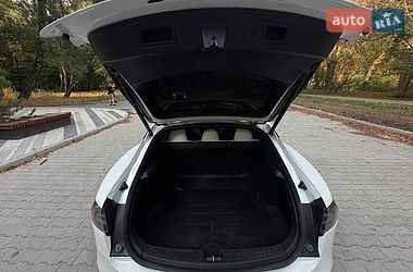 Лифтбек Tesla Model S 2017 в Тернополе