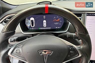 Лифтбек Tesla Model S 2017 в Тернополе