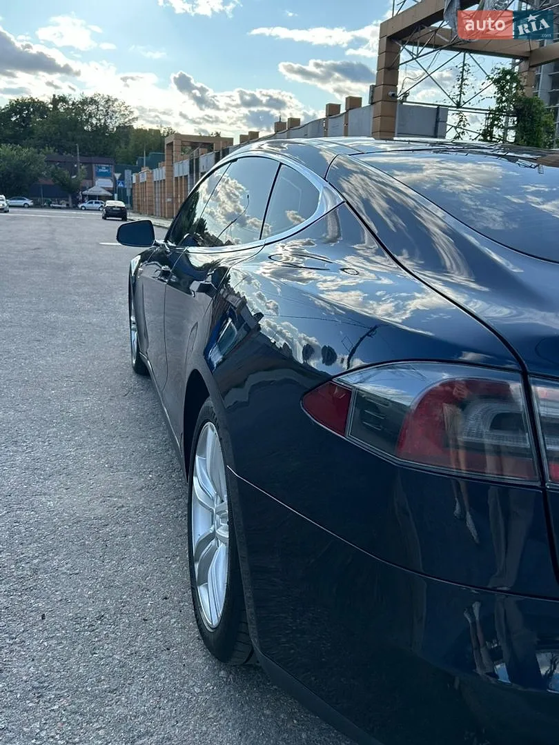 2014 Tesla Model S - мініатюра 9