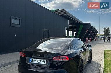 Лифтбек Tesla Model S 2022 в Тернополе