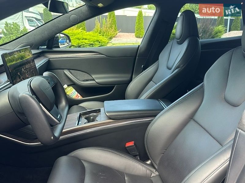 Лифтбек Tesla Model S 2022 в Тернополе
