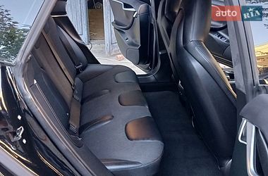 Ліфтбек Tesla Model S 2017 в Івано-Франківську