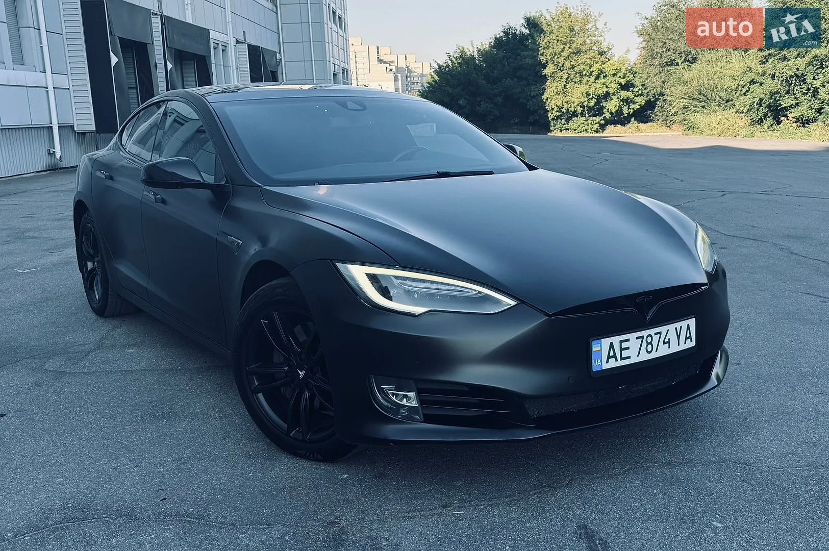 2015 Tesla Model S - фото 1