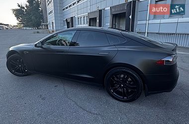 Ліфтбек Tesla Model S 2015 в Дніпрі фото 3 Ліфтбек Tesla Model S 2015 в Дніпрі