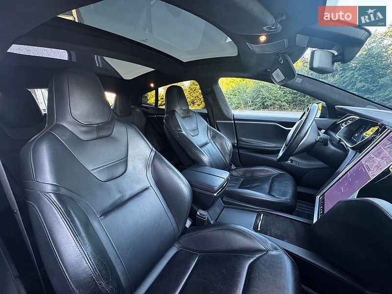 Ліфтбек Tesla Model S 2015 в Дніпрі фото 15 Ліфтбек Tesla Model S 2015 в Дніпрі