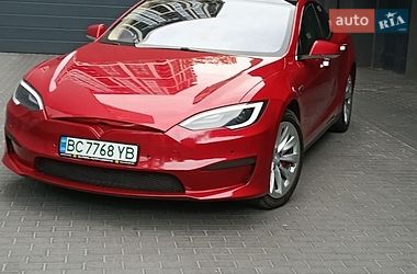 Лифтбек Tesla Model S 2013 в Львове