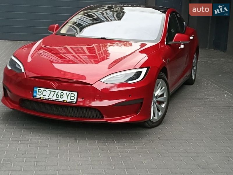 Лифтбек Tesla Model S 2013 в Львове