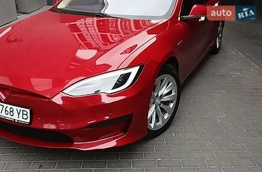 Лифтбек Tesla Model S 2013 в Львове