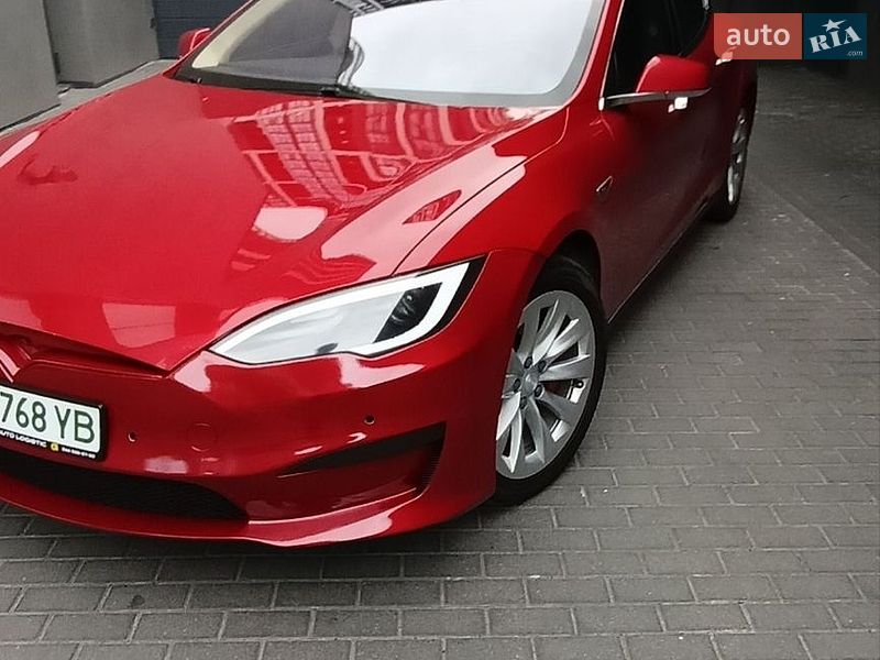 Лифтбек Tesla Model S 2013 в Львове
