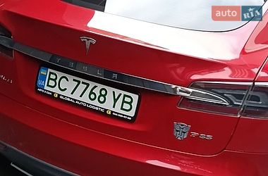 Лифтбек Tesla Model S 2013 в Львове