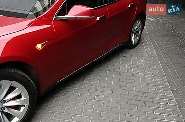 Лифтбек Tesla Model S 2013 в Львове