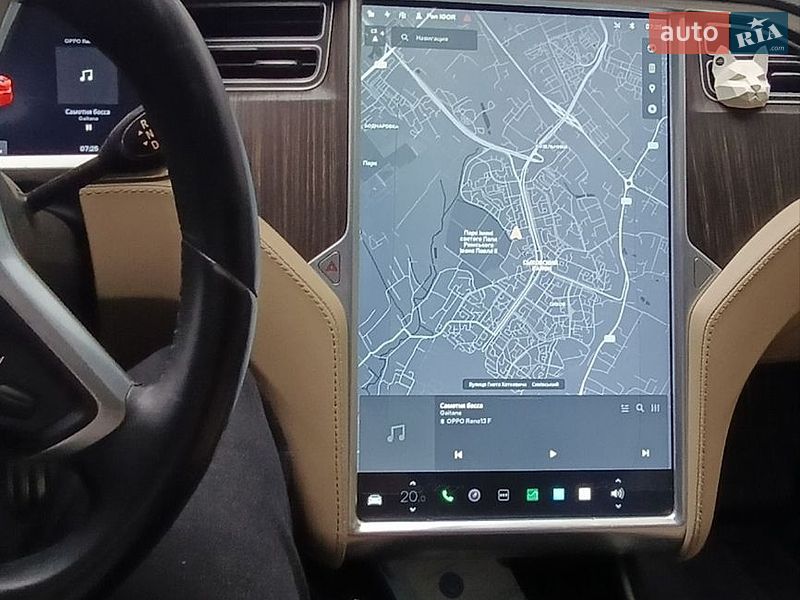 Лифтбек Tesla Model S 2013 в Львове