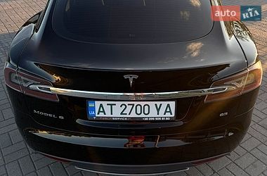 Ліфтбек Tesla Model S 2014 в Івано-Франківську