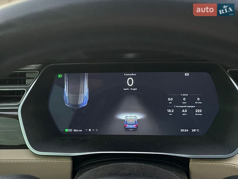 Лифтбек Tesla Model S 2015 в Черновцах