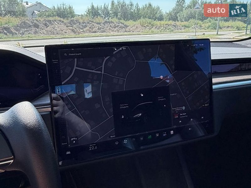 Лифтбек Tesla Model S 2023 в Киеве