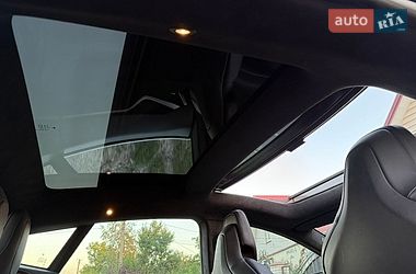Лифтбек Tesla Model S 2019 в Кобеляках
