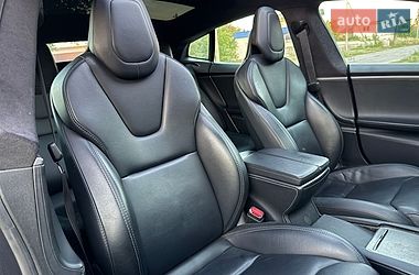 Лифтбек Tesla Model S 2019 в Кобеляках