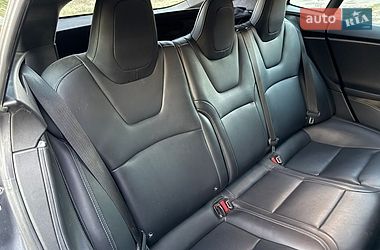 Лифтбек Tesla Model S 2019 в Кобеляках
