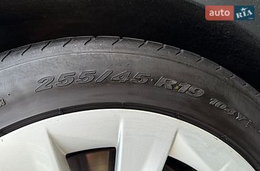 Лифтбек Tesla Model S 2019 в Кобеляках