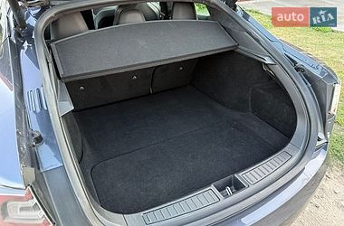 Лифтбек Tesla Model S 2019 в Кобеляках