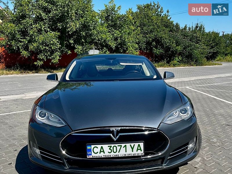 Лифтбек Tesla Model S 2013 в Хмельницком