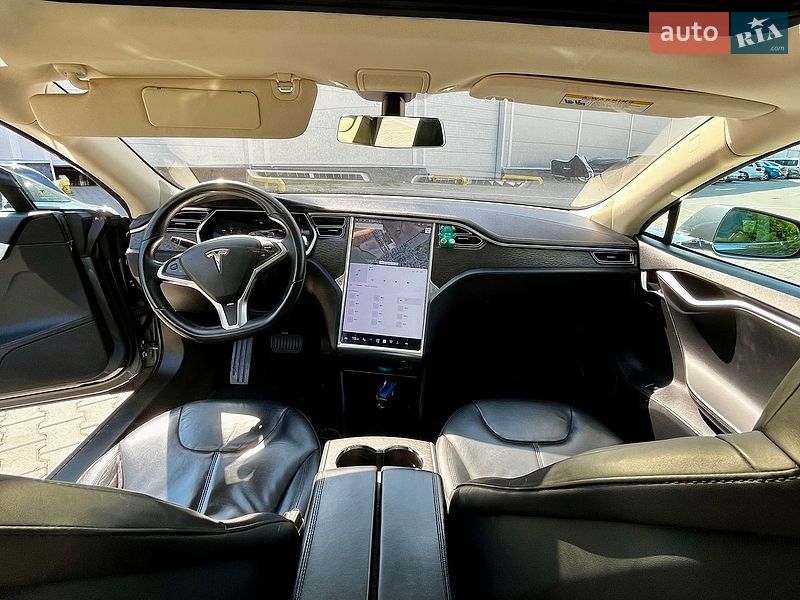 Лифтбек Tesla Model S 2013 в Хмельницком