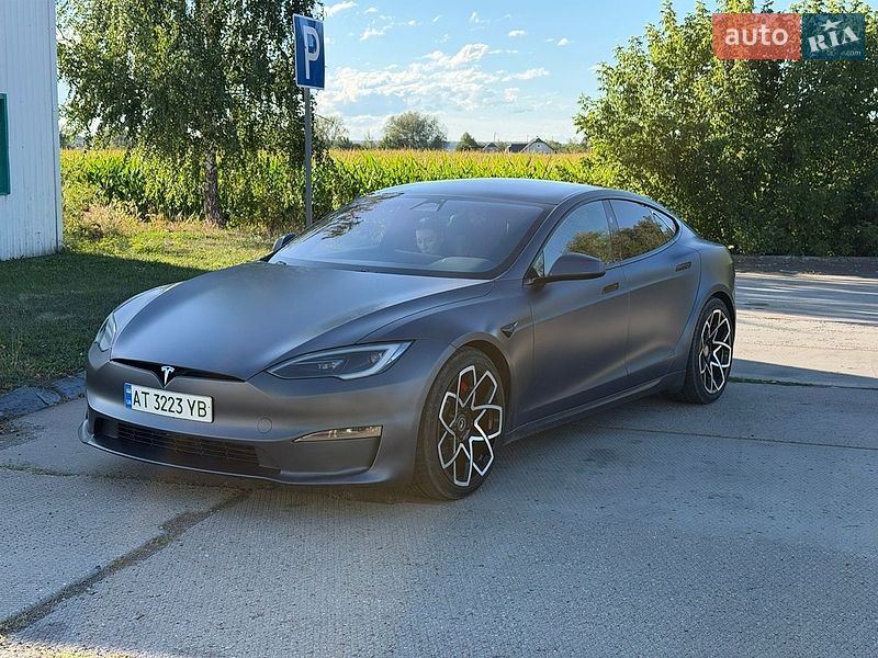 Лифтбек Tesla Model S 2023 в Ивано-Франковске