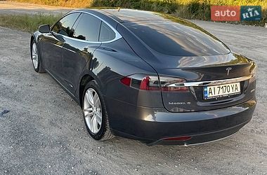 Лифтбек Tesla Model S 2015 в Каменец-Подольском