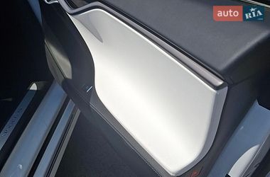 Лифтбек Tesla Model S 2020 в Ровно