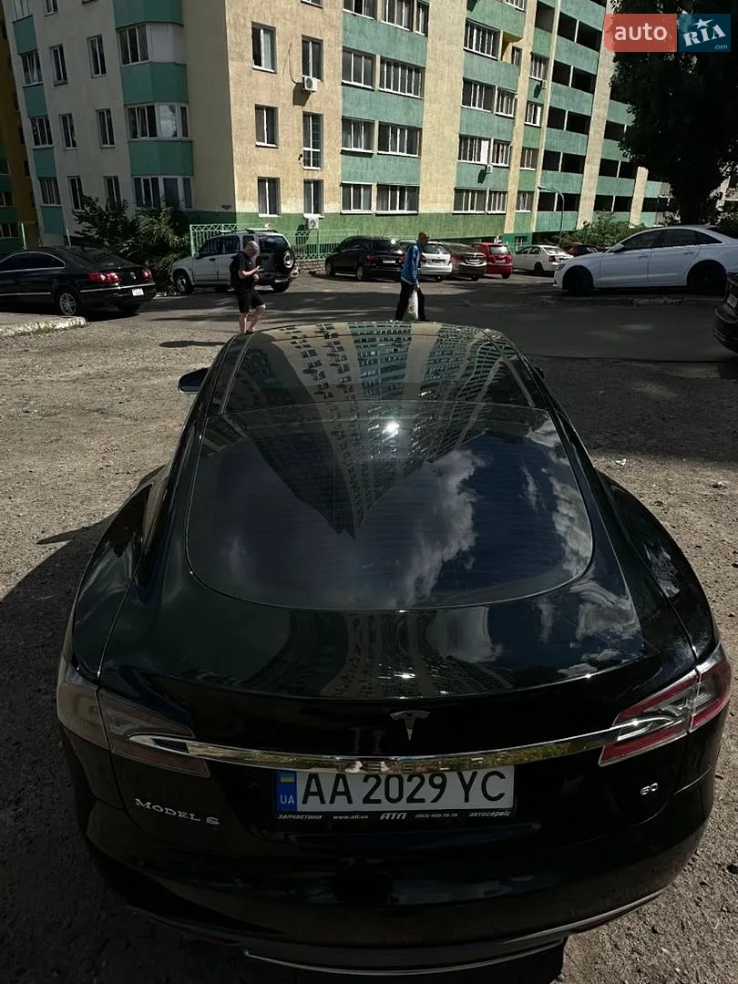 2014 Tesla Model S - мініатюра 10