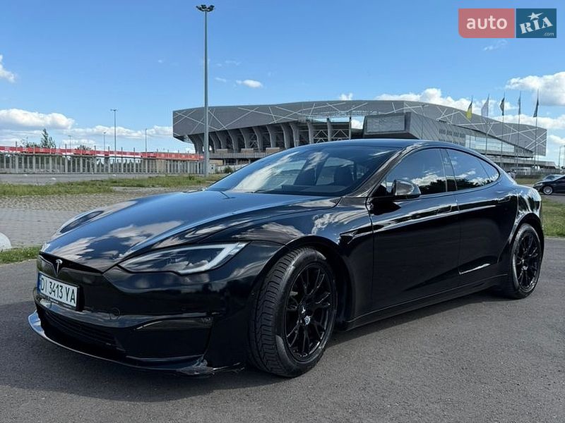 Лифтбек Tesla Model S 2022 в Львове