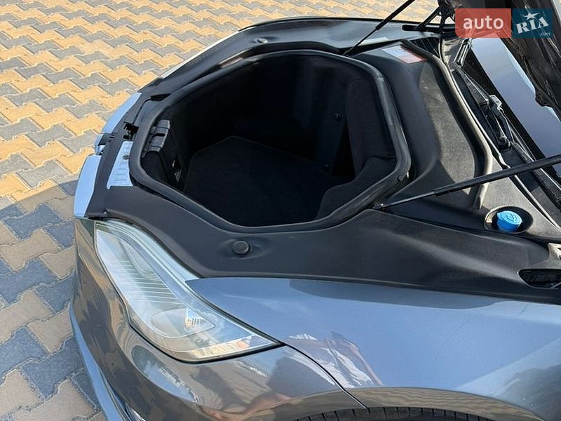 Лифтбек Tesla Model S 2014 в Одессе фото 14 Лифтбек Tesla Model S 2014 в Одессе