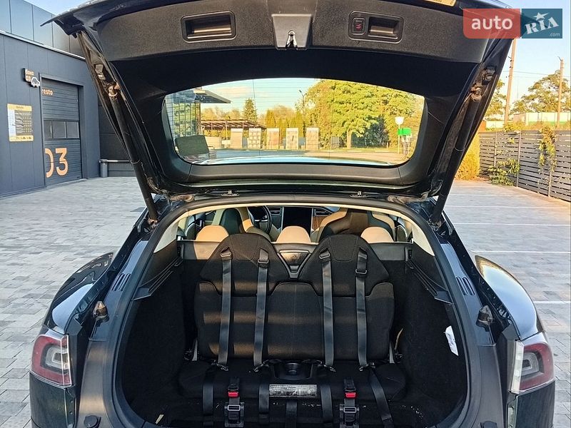 Лифтбек Tesla Model S 2014 в Львове фото 12 Лифтбек Tesla Model S 2014 в Львове