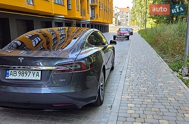 Лифтбек Tesla Model S 2018 в Виннице