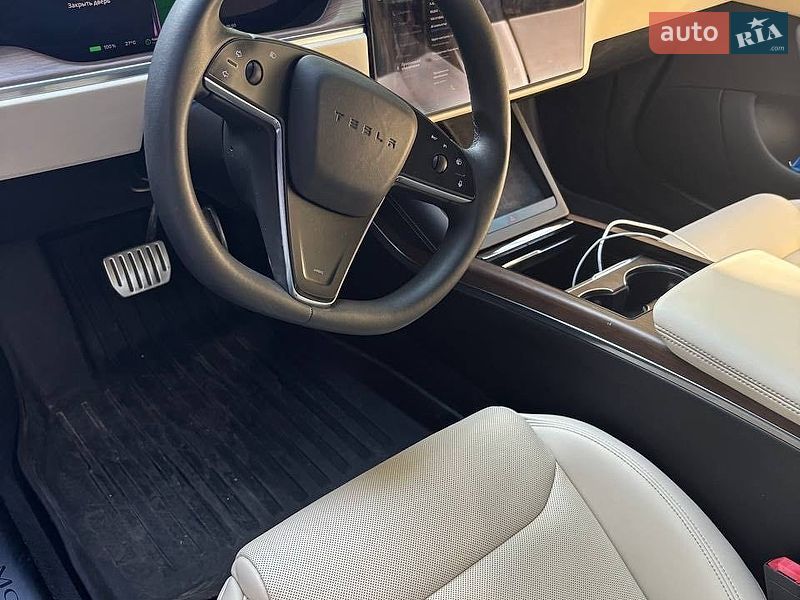 Ліфтбек Tesla Model S 2023 в Києві