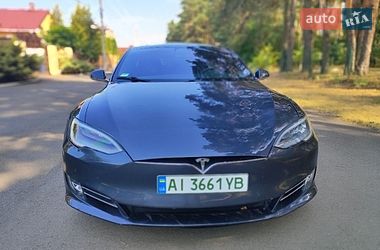 Лифтбек Tesla Model S 2018 в Киеве
